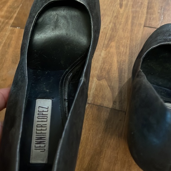 High heel gray-ish size 7M - Picture 6 of 6